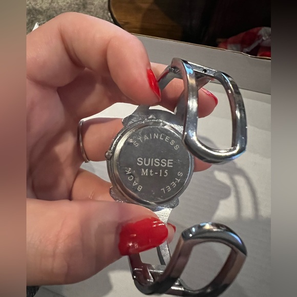 SUISSE Bracelet Watch - Picture 4 of 5